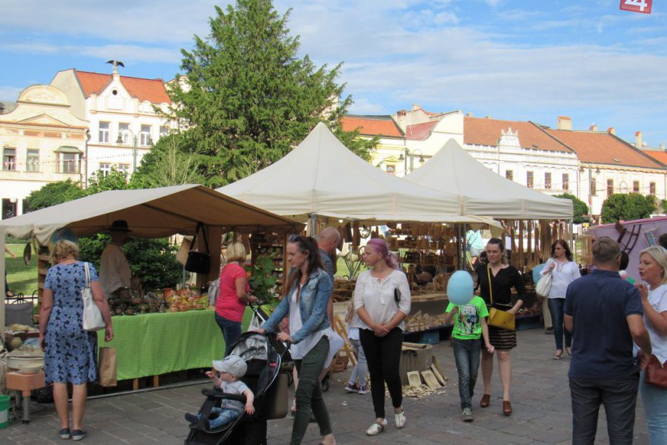 Ilustračný obrázok k článku V Prešove odštartoval Trojičný jarmok: Centrum zaplavili stánky a vône, FOTO