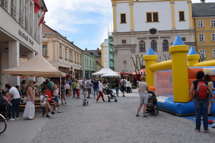 Ilustračný obrázok k článku Prežite víkend naplno: Inšpiratívne akcie v Trenčíne a okolí