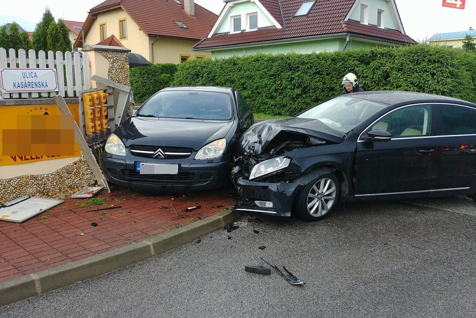 Ilustračný obrázok k článku Zrážka v centre Rožňavy: FOTO z miesta