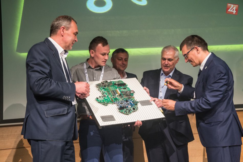 Ilustračný obrázok k článku Konferencia Metro On Line: Spolupráca krajín V4 pri budovaní inteligentných miest