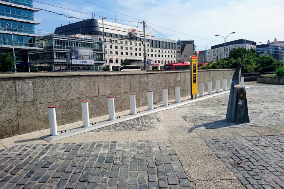 Ilustračný obrázok k článku Stanice služby Slovnaft BAjk sa inštalujú, zatiaľ ich je tridsať