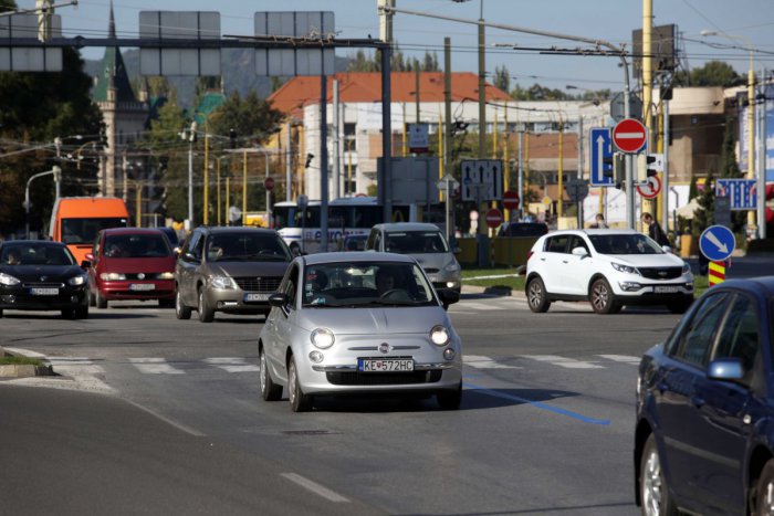 Ilustračný obrázok k článku Poslanci rozhodli, aby parkovacia spoločnosť EEI odišla z mesta