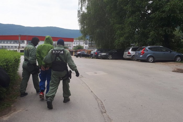 Ilustračný obrázok k článku Razia NAKA v Rožňave: Čítajte prvé INFO