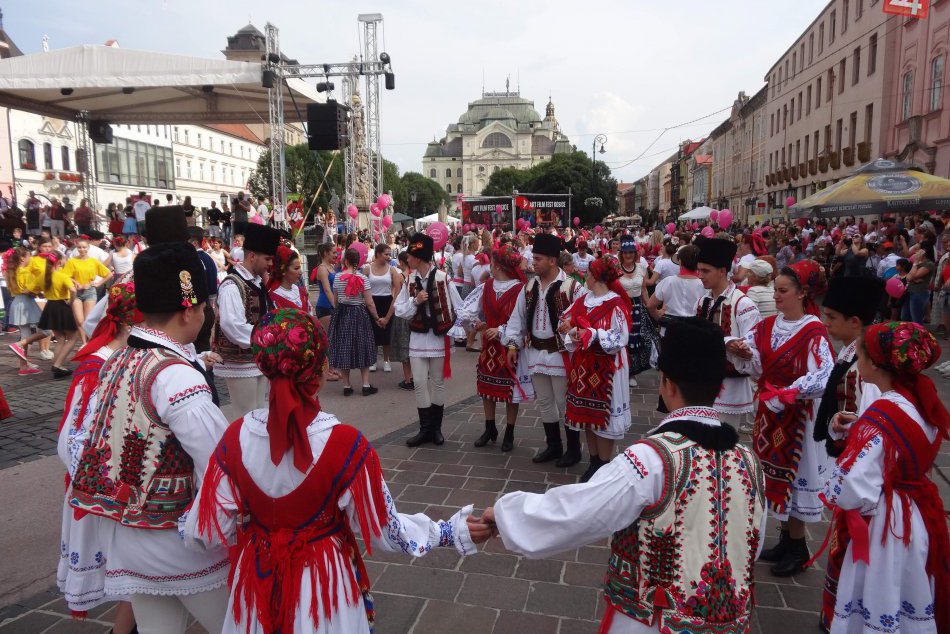 Ilustračný obrázok k článku FOTO: Centrum Košíc zaplnili tanečníci, aby vytvorili nový rekord