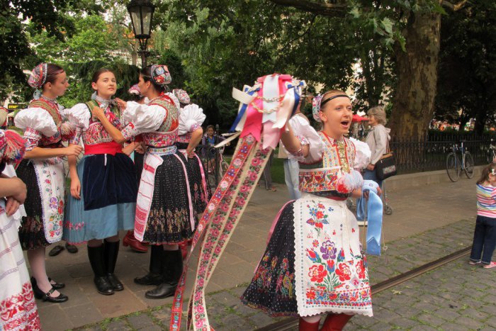 Ilustračný obrázok k článku Tipy na víkend: Zavítame do stredoveku alebo sa pokocháme folklórom