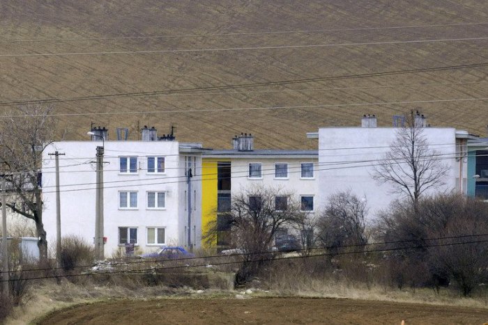 Ilustračný obrázok k článku Byty na Orechovom dvore sú vydenzifikované: Obyvatelia sa do nich vrátia cez víkend