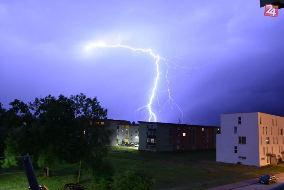 Ilustračný obrázok k článku Začiatok víkendu bude iba s malou oblačnosťou: Búrky sa vrátia v nedeľu