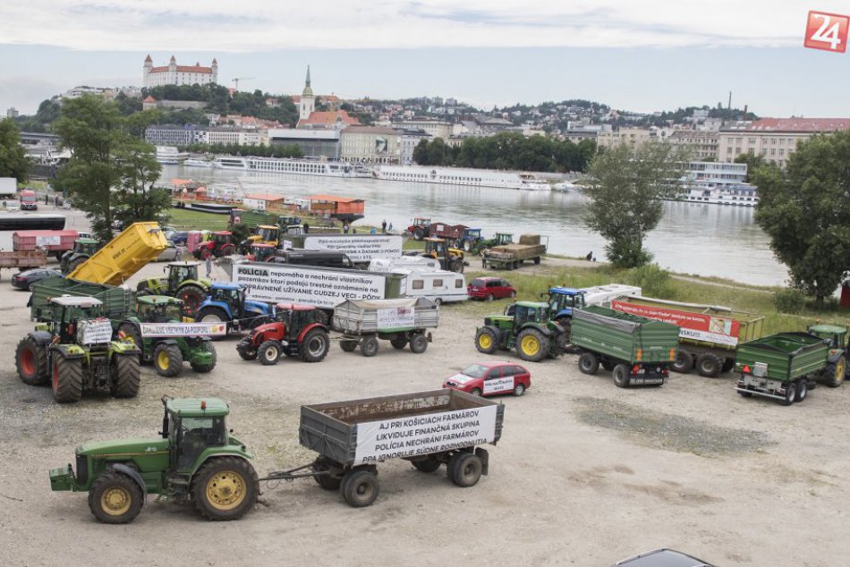 Ilustračný obrázok k článku TOP 5 tém týždňa: Výstavba D4, farmári na traktoroch aj kúpanie v Kuchajde