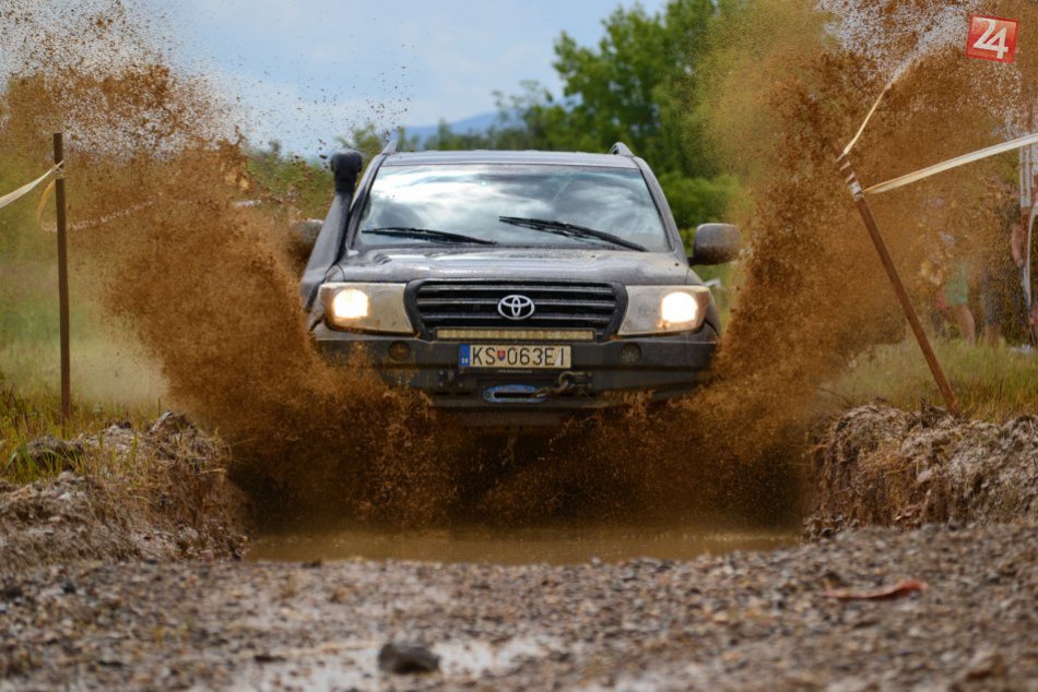 Ilustračný obrázok k článku VIDEO: Druhý súťažný deň Optima Challenge sa niesol v znamení terénnych áut