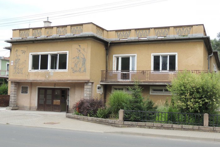 Ilustračný obrázok k článku Neďaleká dedinka rekonštruuje obecný úrad: Stopy socíku ale zostanú