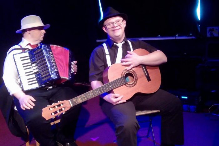 Ilustračný obrázok k článku Mentálne postihnutí herci natočili prvý film. Premiéra bude v kine Úsmev