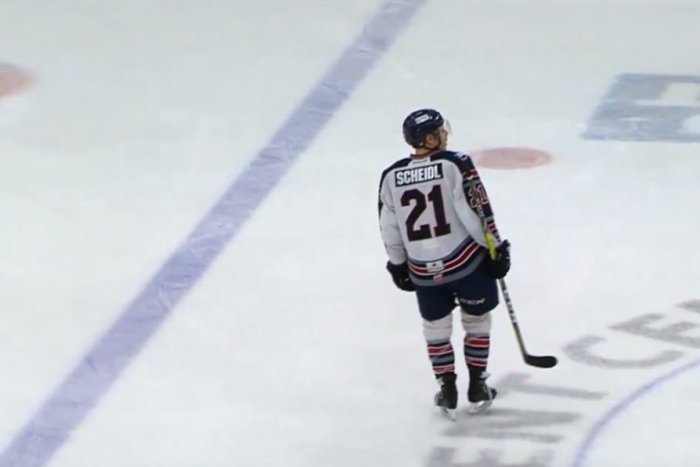 Ilustračný obrázok k článku Nová posila zo zámoria: Dres HK Nitra si oblečie Kanaďan Lane Scheidl