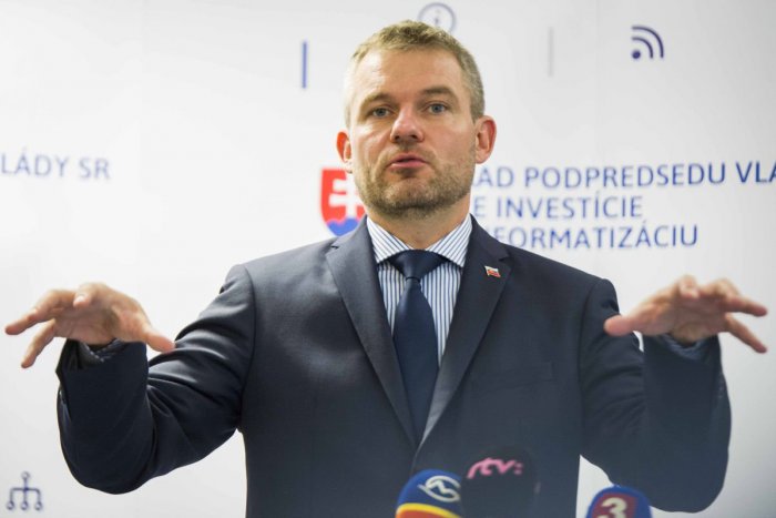 Ilustračný obrázok k článku Pellegrini v Rade Európy: Odpovedal na otázky ohľadne utečencov,Kuciaka či RTVS