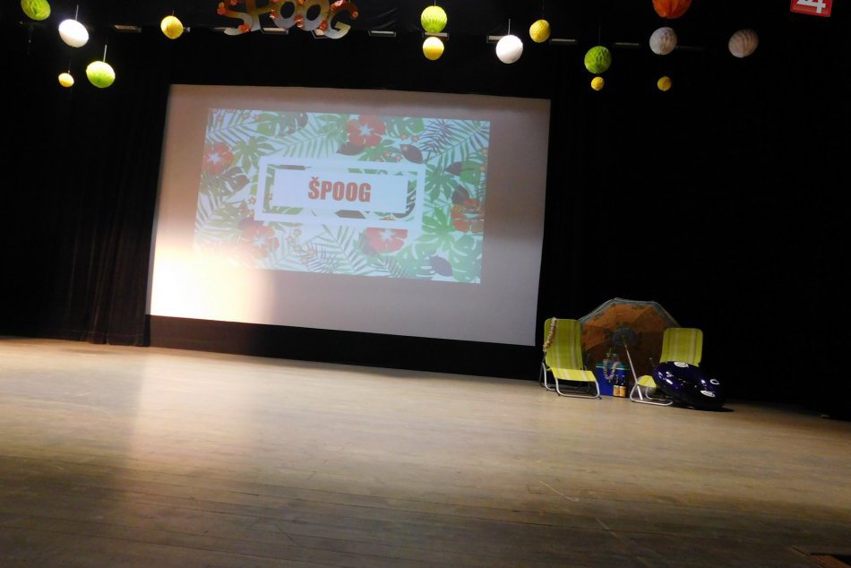 Ilustračný obrázok k článku Študenti oranžového gymnázia si volili naj učiteľa: Tento muž sa ním stal