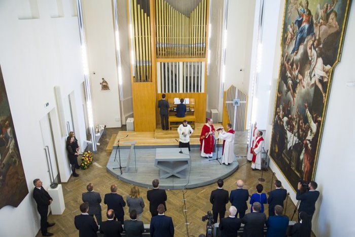 Ilustračný obrázok k článku Po viac ako 200 rokoch sa na Bratislavskom hrade opäť nachádza kaplnka