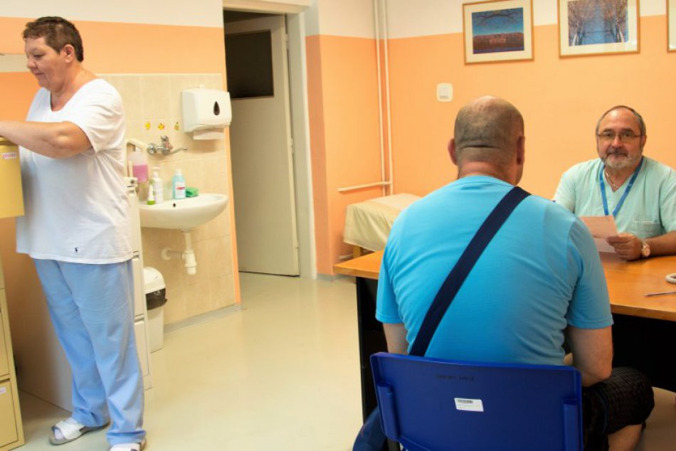 Ilustračný obrázok k článku V lete pribúda infekčných ochorení. Vo zvolenskej nemocnici ošetria 100 ľudí mesačne