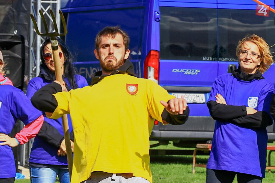 Ilustračný obrázok k článku Strážske hry boli plné zábavy: Kluby súťažili v netradičných disciplínach