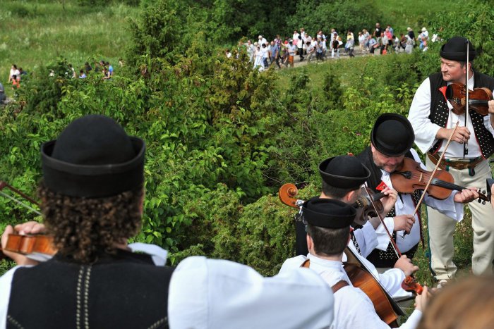 Ilustračný obrázok k článku Cyrilometodské slávnosti v Terchovej: Program deň po dni