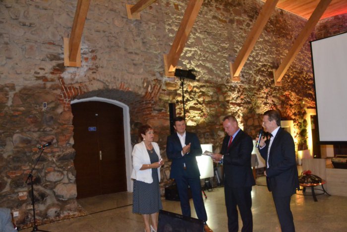 Ilustračný obrázok k článku Už 70 rokov nám idú po krku: Prešovská ORL veľkolepo oslávila svoje výročie