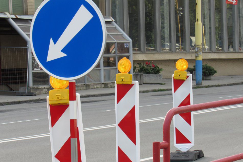 Ilustračný obrázok k článku V okolí železničnej stanice nastali zmeny: Ako to na mieste vyzerá? FOTO