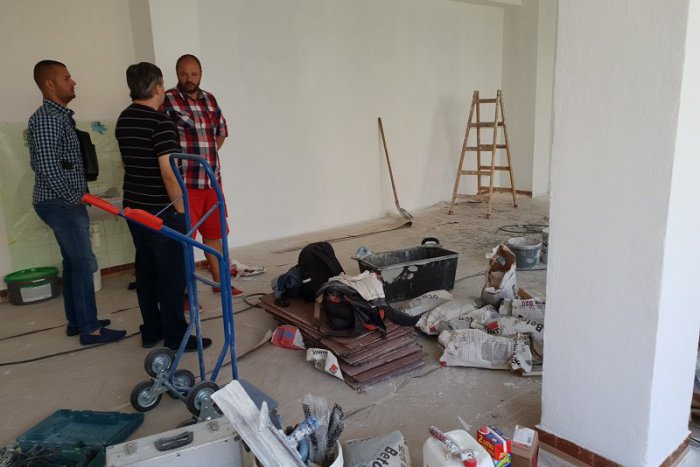 Ilustračný obrázok k článku Dúbravka v lete opraví základné a materské školy