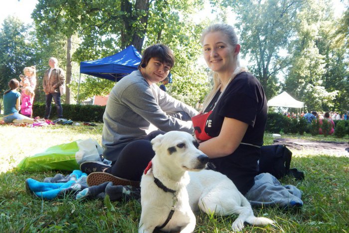 Ilustračný obrázok k článku Laura (20) a jej miláčik Cookie: Takto zahviezdili na Žiarskom chlpáčovi! VIDEO