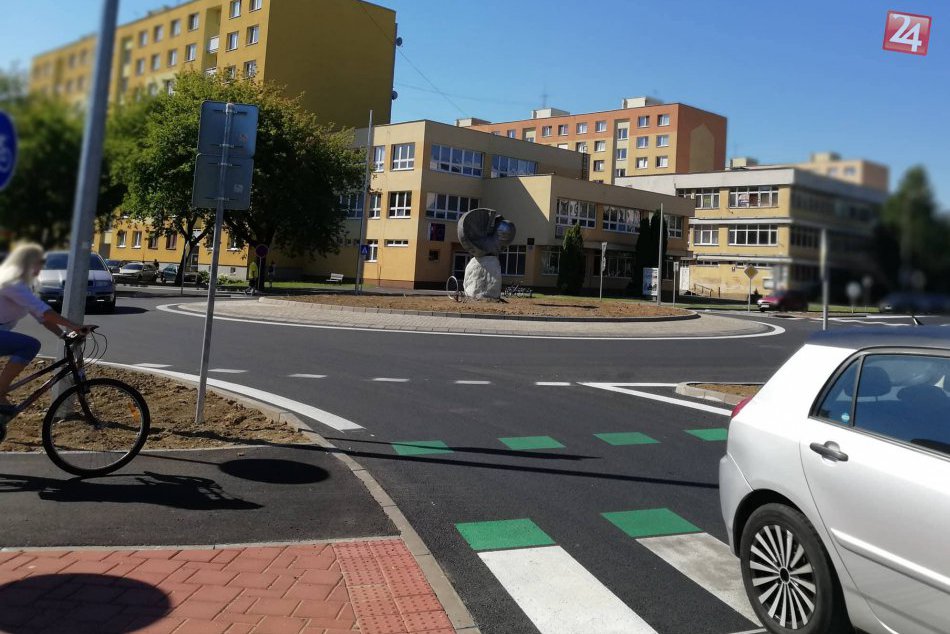 Ilustračný obrázok k článku V Michalovciach vyrástol nový kruháč: Pozrite si to na fotkách