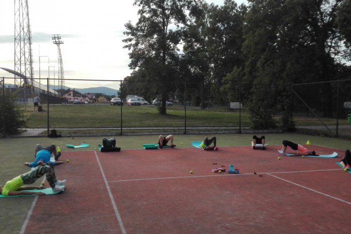 Letný tréning na tenisovom kurte