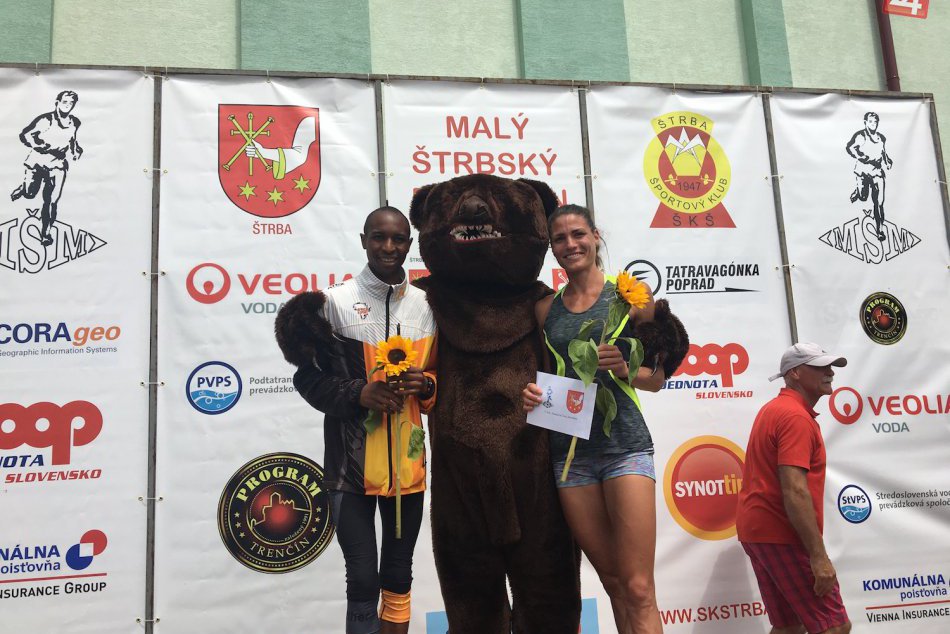 Ilustračný obrázok k článku Na Malom štrbskom maratóne sa stretli stovky pretekárov: Keňan triumfoval