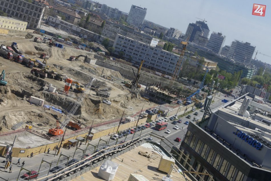 Ilustračný obrázok k článku Na Mlynských nivách začínajú s výstavbou podzemného kruhového objazdu