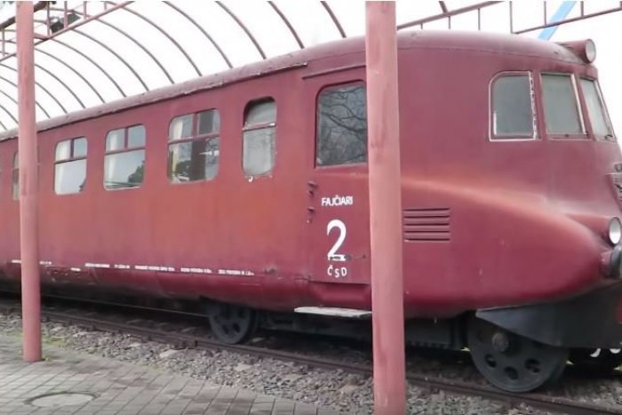 Ilustračný obrázok k článku RANNÁ ŠTVORKA: Pred 82 rokmi začal premávať legendárny expres Slovenská strela
