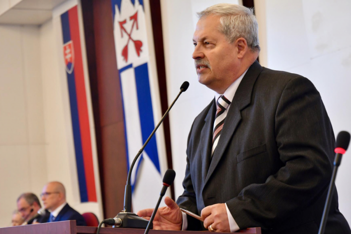 Ilustračný obrázok k článku Primátor rozhodol: Mesto Poprad bude mať od augusta len jedného viceprimátora