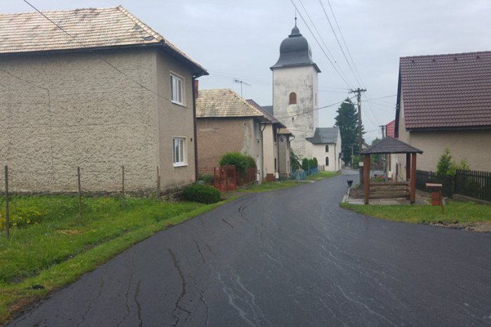 Ilustračný obrázok k článku Obec pri Žiari to rozbehla vo veľkom: FOTO vynovených ciest