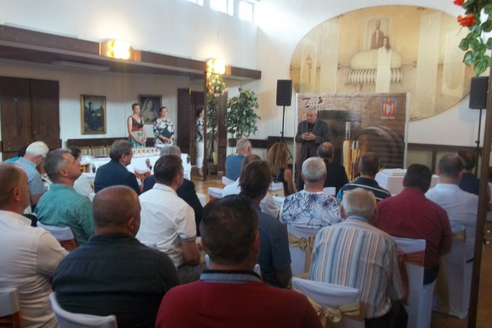 Ilustračný obrázok k článku Vinárom udeľovali ocenenia: Prídete ochutnať ich parádne vína? FOTO