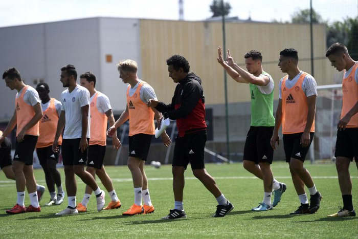 Ilustračný obrázok k článku Obranca Šulek z AS Trenčín o zápase v Podgorici: Ustáli sme to bez inkasovaného gólu