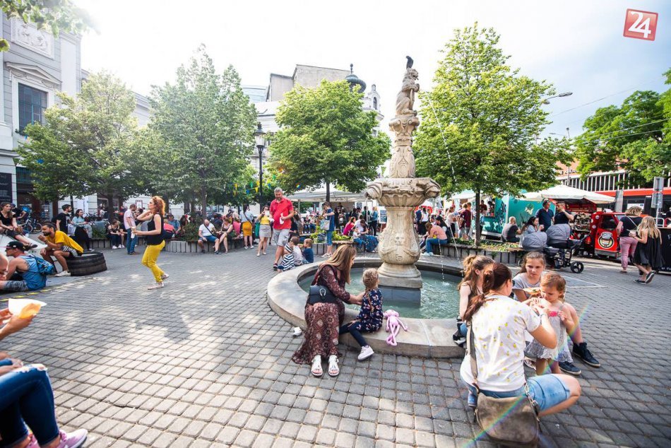 Ilustračný obrázok k článku Kam v Bratislave zadarmo: Oslávte máj na trhoch, v múzeách aj na majálesoch