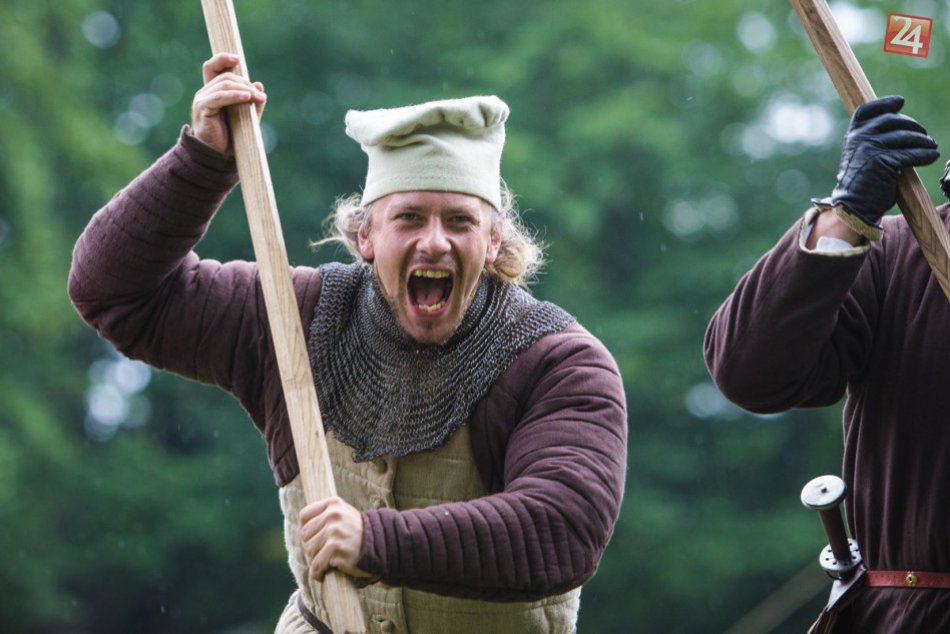 Ilustračný obrázok k článku Atmosféra stredoveku v parku: Pozrite si FOTOGALÉRIU Butatínskych hradovánok