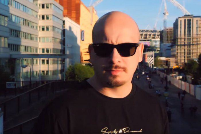Ilustračný obrázok k článku Nitriansky raper Kaidžas: Na svete je VIDEOKLIP k novinke Všade otvorené dvere