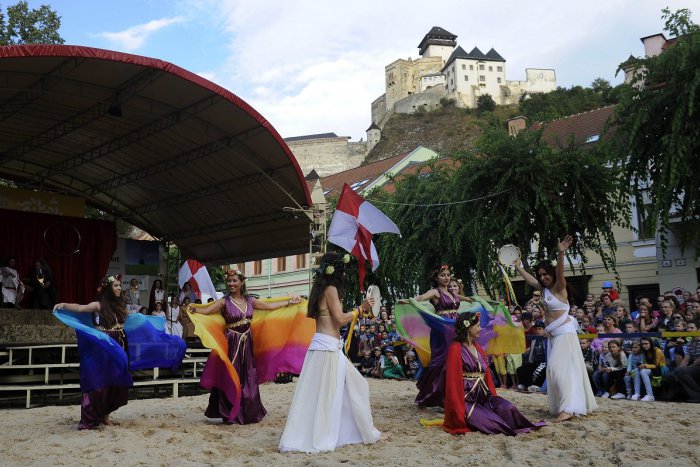 Ilustračný obrázok k článku Trenčianske historické slávnosti: Trojdňový PROGRAM hodina po hodine