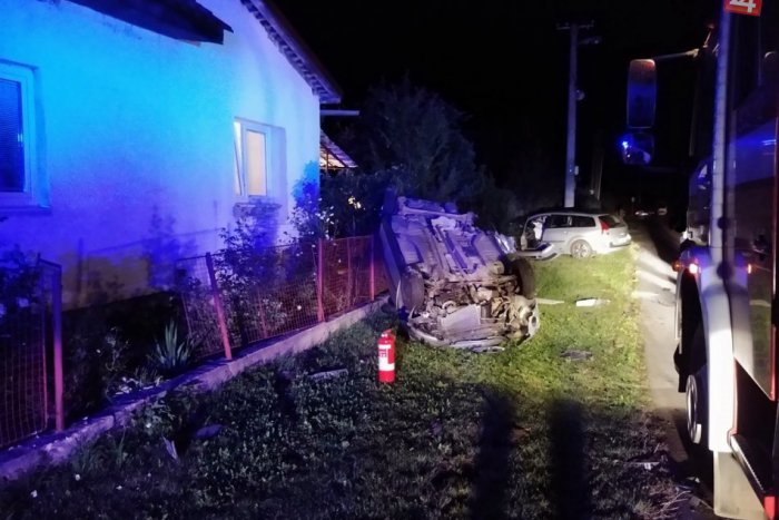 Ilustračný obrázok k článku Polícia objasňuje nehodu v Slavci: Vodičovi (30) hrozí rok za mrežami! FOTO