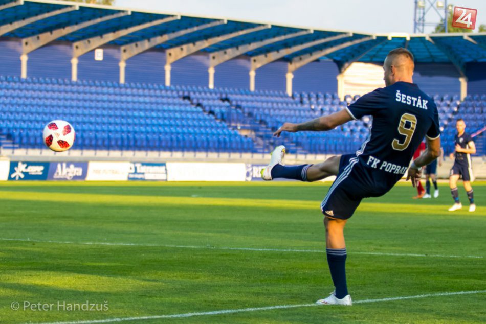 Ilustračný obrázok k článku Popradským orlom to škrípe v obrane: Dva zápasy a šesť inkasovaných gólov