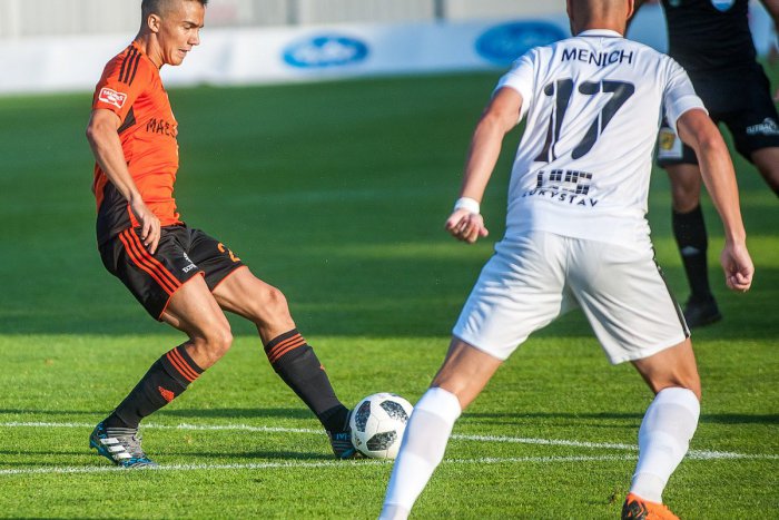 Ilustračný obrázok k článku Ružomberčania začali novú sezónu: Na domácom trávniku privítali nováčika zo Serede