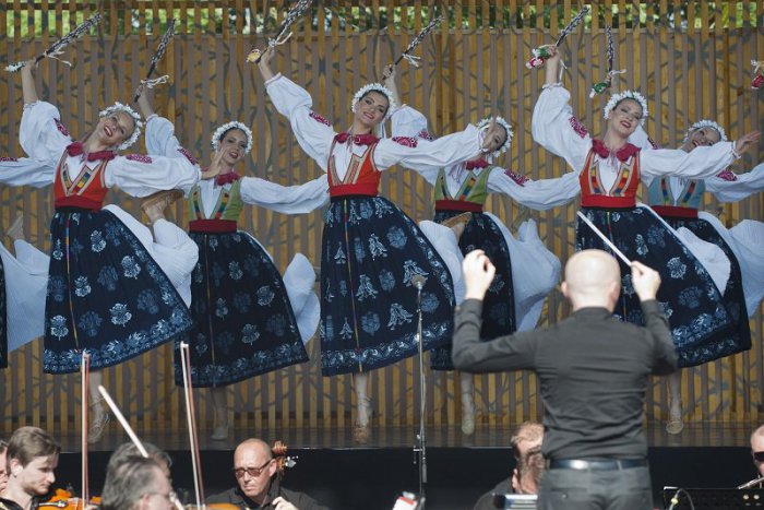 Ilustračný obrázok k článku V Lučenci bude ďalší ročník veľkej prehliadky folklóru