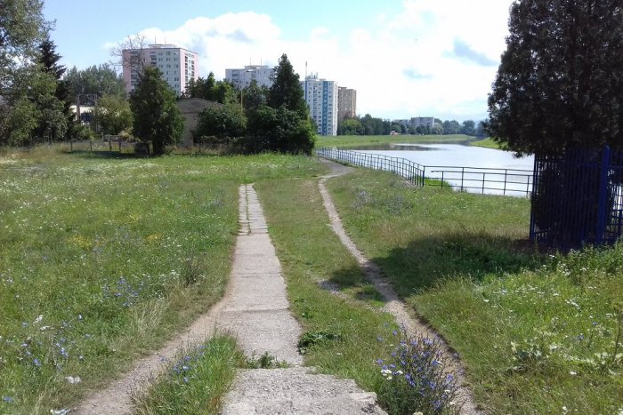 Ilustračný obrázok k článku FOTO, ako to vyzerá dnes: V Humennom vyrastie prepojovací cyklochodník