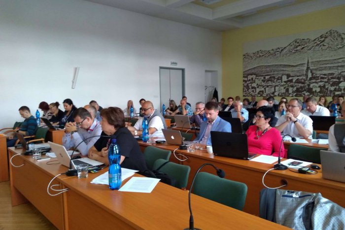 Ilustračný obrázok k článku V  Spišskej zasadalo mestské zastupiteľstvo: Poslanci sa venovali aj komunálnym voľbám