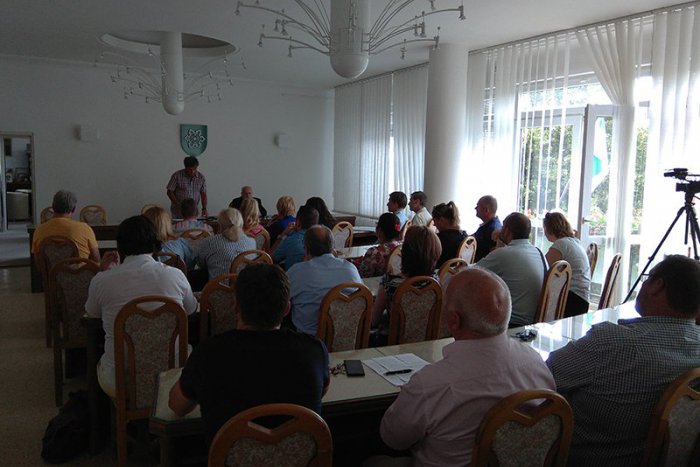 Ilustračný obrázok k článku Zámčania sa znova stretli kvôli spracovaniu odpadu: Čaká sa na vyjadrenie ministerstva