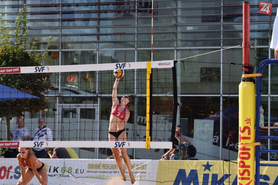 Ilustračný obrázok k článku FOTO: Areál pred OC Galériou hostí volejbalovú elitu Slovenska