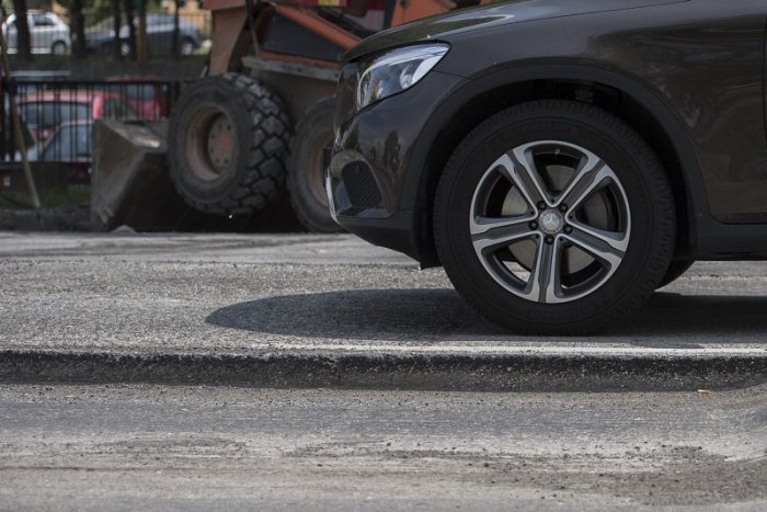 Ilustračný obrázok k článku Samospráva podpísala zmluvu na rekonštrukciu cesty medzi Malackami a Rohožníkom