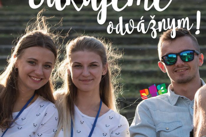 Ilustračný obrázok k článku Účastníci P18 vyzbierali pre rodiny v núdzi 2500 kusov školských pomôcok