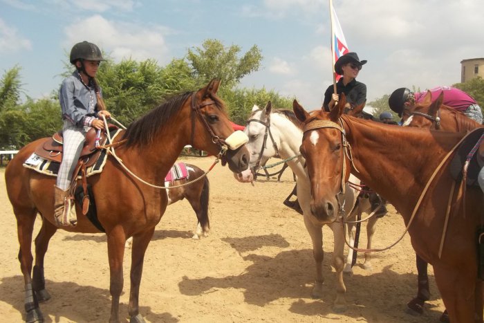 Ilustračný obrázok k článku Lángov Dvor privítal jazdcov:  Návštevníci si pochutili aj na langošoch, FOTO